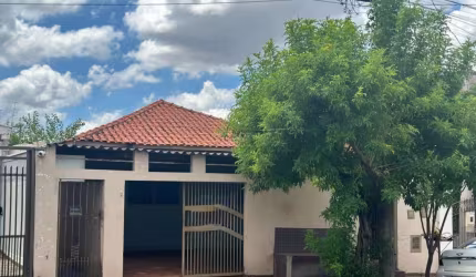 Casa Espaçosa no Jardim das Estações