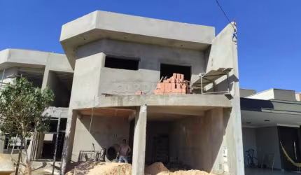 Casa Sobrado Condomínio em São Carlos