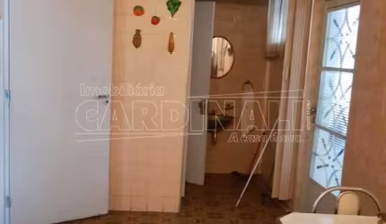 Casa sobrado com 2 dormitórios e 1 suíte no Centro próxima ao Hospital Santa Casa em São Carlos