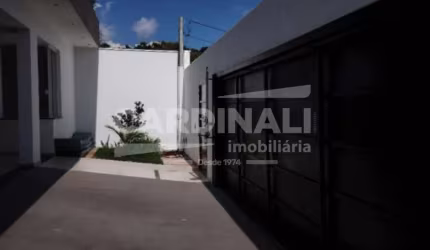 Excelente localização.