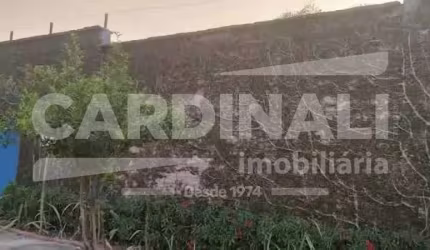 Linda casa padrão espaçosa em ótimo Bairro da cidade
