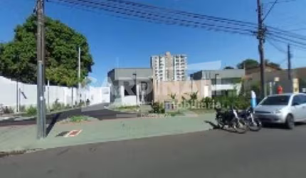 Você está procurando um imóvel chique e bem localizado em São Carlos? Então não perca a oportunidade de conhecer este lindo apartamento padrão, localizado no bairro Cidade Jardim, próximo à UFSCar.