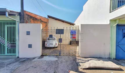 Casa com 2 dormitórios na Cidade Aracy próxima a Escola Prof. Ary Pinto das Neves em São Carlos