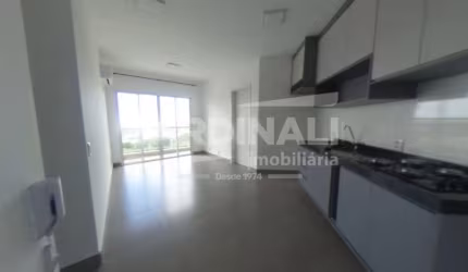 Apartamento padrão em excelente condomínio com ótima localização