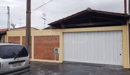 Casa com 3 dormitórios no Jardim Beatriz próxima a Escola Carmine Botta em São Carlos