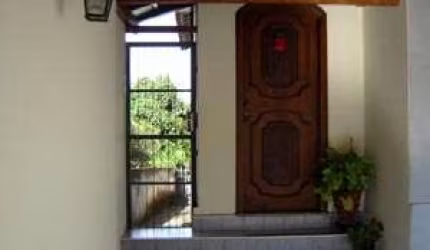 Casa com 2 dormitórios no Centro próxima a Catedral em São Carlos