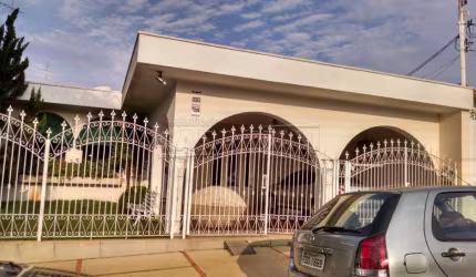 Casa comercial ou residencial na Vila Monteiro próxima ao Terminal Rodoviário em São Carlos
