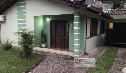 Casa Alvenaria para Venda em Nova Brasília Joinville-SC