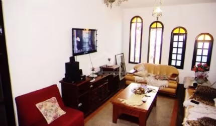 Casa Isolada de 4 dormitórios,1 suíte e com 6 vagas de garagem na Mirim - Praia Grande!!!!