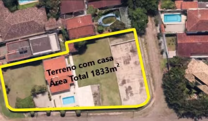 Imperdível!Terreno amplo c/casa, próximo ao Mar na Praia da Enseada.