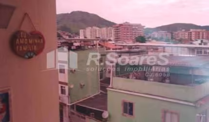 Apartamento com 2 quartos à venda na Estrada Intendente Magalhães, Madureira, Rio de Janeiro, 56 m2 por R$ 280.000