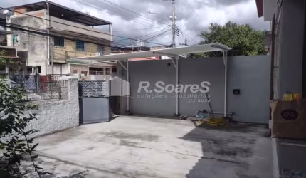 Casa com 3 quartos à venda na Rua Comendador Agostinho D'Almeida, Oswaldo Cruz, Rio de Janeiro, 80 m2 por R$ 300.000