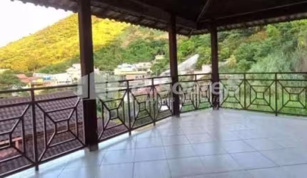 Casa em condomínio fechado com 4 quartos à venda na Rua Carmo do Rio Verde, Jardim Sulacap, Rio de Janeiro, 359 m2 por R$ 919.000