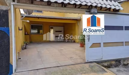 Casa em condomínio fechado com 2 quartos à venda na Rua Jafa, Magalhães Bastos, Rio de Janeiro, 160 m2 por R$ 310.000