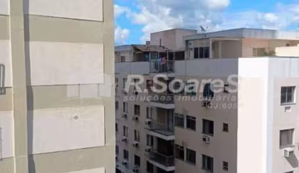 Apartamento com 2 quartos à venda na Rua Pinto Teles, Praça Seca, Rio de Janeiro, 70 m2 por R$ 228.000