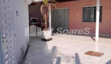 Casa em condomínio fechado com 2 quartos à venda na Rua da Brisa, Bangu, Rio de Janeiro, 130 m2 por R$ 430.000