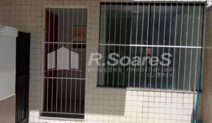 Apartamento com 2 quartos à venda na Rua Camaratuba, Vila Valqueire, Rio de Janeiro, 80 m2 por R$ 335.000