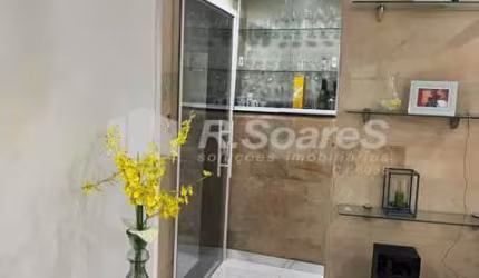 Casa com 2 quartos à venda na Rua Bruges, Vila Valqueire, Rio de Janeiro, 90 m2 por R$ 400.000