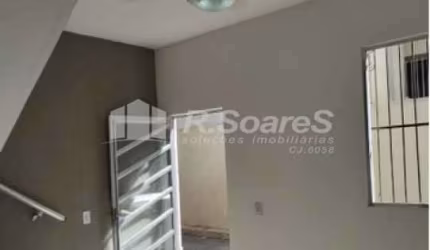 Casa com 3 quartos à venda na Rua Ferraz, Cascadura, Rio de Janeiro, 70 m2 por R$ 150.000