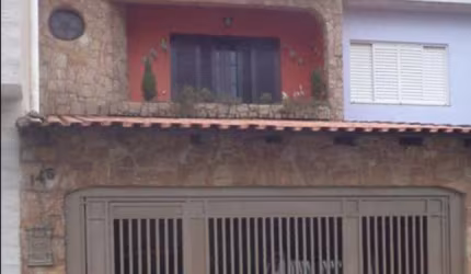 sobrado com 3 dormitórios sendo uma suíte,2 vagas, bairro jardim Planalto