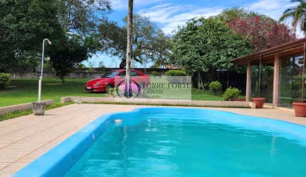 Chacara com 4 dormitorios 2 suites 6 ou mais vagas com Piscina em São Roque