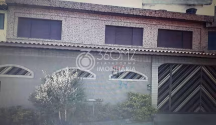 Sobrado para Venda em Santo André, Parque Oratório, 4 dormitórios, 1 suíte, 2 banheiros, 5 vagas