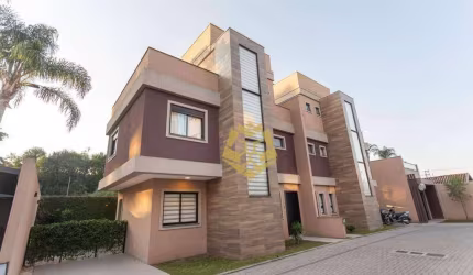 Casa de 3 dormitórios de 128m² com Móveis Planejados à venda por R$ 1.090.000 - Uberaba - Curitiba/PR!