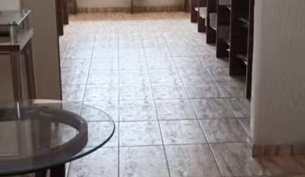Ponto Comercial à venda no bairro Alto Ipiranga, próximo à Mesquita,  com 200MT2 de área total e 3 salas.