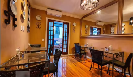 Casa com 3 quartos à venda na Rua Nilo, 465, Aclimação, São Paulo por R$ 1.280.006