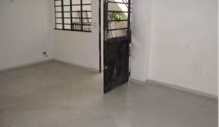Barracão / Galpão / Depósito com 3 salas para alugar na Rua Tapajós, 0152, Luz, São Paulo por R$ 11.900