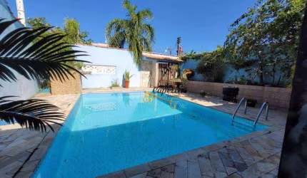 Casa com 4 dormitórios à venda, 228 m² por R$ 550.000 - Balneário Gaivota - Itanhaém/SP