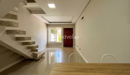 Casa com 2 quartos à venda na Estrada Vila Maria, 70, Cavalhada, Porto Alegre por R$ 470.000