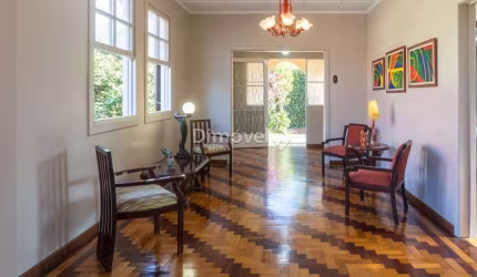 Casa com 4 quartos à venda na Rua General Gomes Carneiro, 1200, Medianeira, Porto Alegre por R$ 790.000