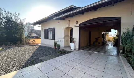 CASA no FLORESTA com 4 quartos para VENDA, 176 m²