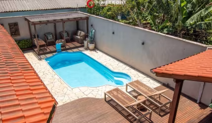 Casa de Alto Padrão no Centro – Conforto, Segurança e Sofisticação