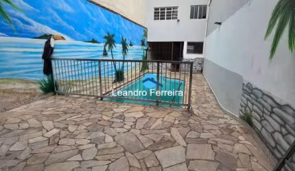 Sobrado com Piscina - 327m 3dorm/suíte 7 vagas - Edícula - Estuda Permuta