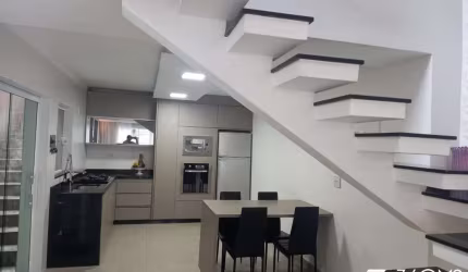 Sobrado para Venda em Santo André, Vila Sacadura Cabral, 2 dormitórios, 2 suítes, 4 banheiros, 2 vagas