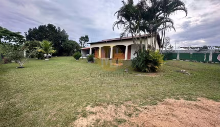 Chácara com 1149 m² no bairro Veraneio Irajá em  Jacareí- SP