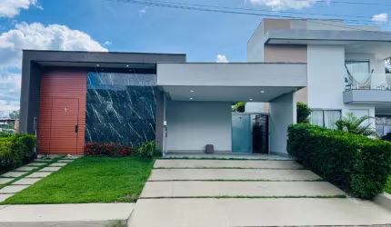Vende-se belissima casa terrea com pé direito alto e com 3 suítes na ponta negra