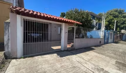 Casa com 3 quartos à venda na Rua Novo Hamburgo, 426, Parque Amador, Esteio por R$ 800.000