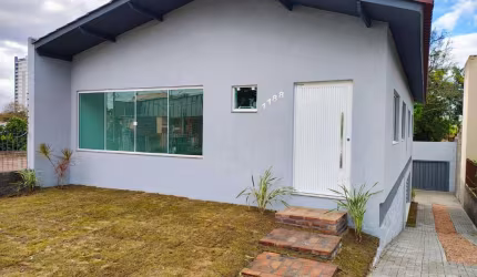 Casa com 3 quartos à venda na Avenida Padre Claret, 1188, Centro, Esteio por R$ 860.000