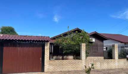 Casa com 5 quartos à venda na Placinácio Aguirre Escobar, 233, Novo Esteio, Esteio por R$ 375.000