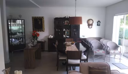 Casa com 4 quartos à venda na Rua Anfilófio de Carvalho, Barbalho, Salvador, 450 m2 por R$ 1.300.000