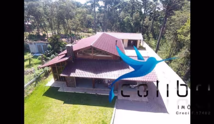 Casa de madeira nobre em Agudos do Sul