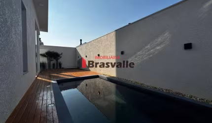 Sobrado a venda no condomínio Paysage Felicita no bairro Fag