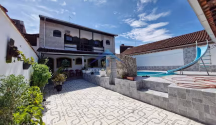 Casa com 3 quartos, Maracanã, Praia Grande - R$ 650 mil, Cod: 5192