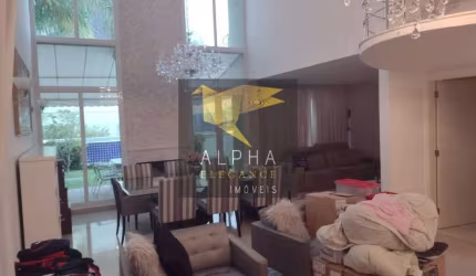 Casa a venda em Alphaville  no Alpha Conde