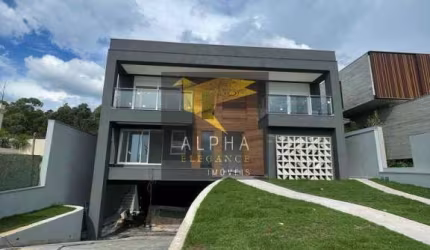 Linda Casa à venda no Tamboré 10 em Alphaville