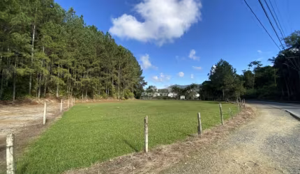 Terreno comercial para alugar no Itoupava Central, Blumenau , 3245 m2 por R$ 3.500