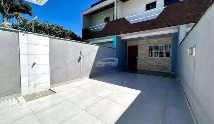 Casa com 2 quartos para alugar no Itacolomi, Balneário Piçarras , 100 m2 por R$ 2.800